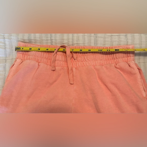 Old Navy Joggers - Picture 6 of 6